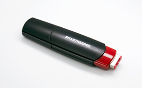 世界初のロック型USBメモリ